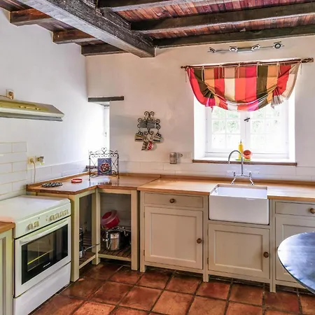 Gorgeous In With Kitchen