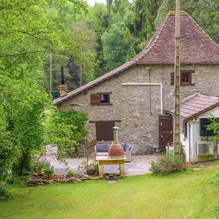 Awesome In Casa de Férias Lohitzun-Oyhercq